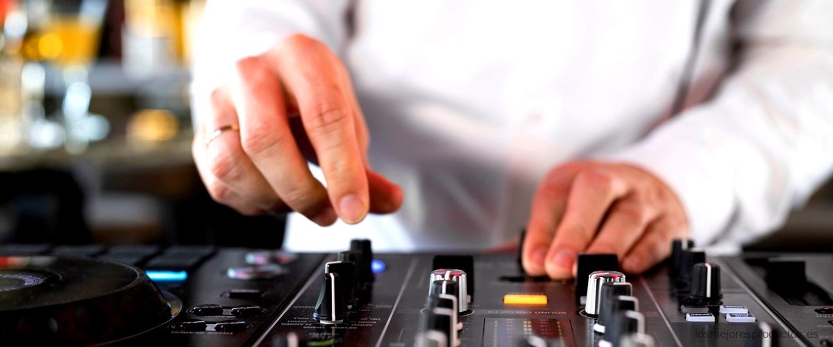 ¿Qué es una controladora de DJ?
