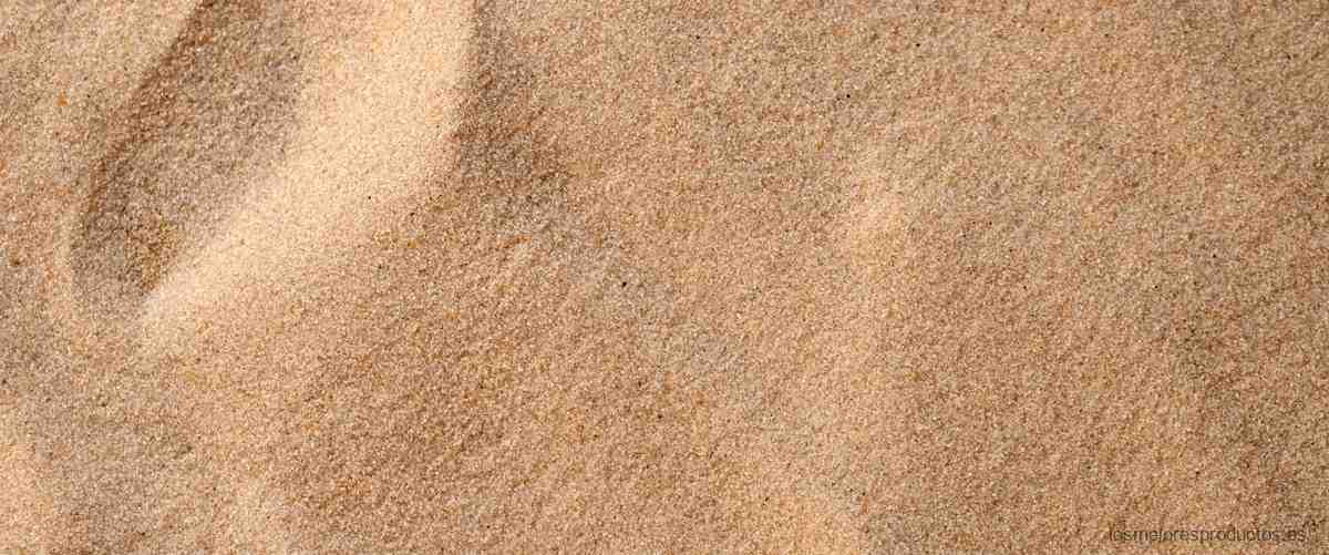 ¿Qué hace la arena en el césped?