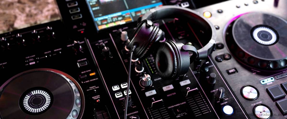 ¿Qué se puede hacer con un controlador de DJ?