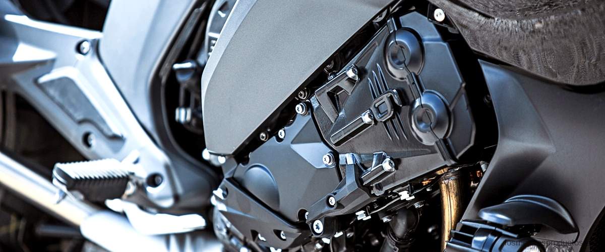¿Qué sucede si se le coloca un carburador más grande a una moto?
