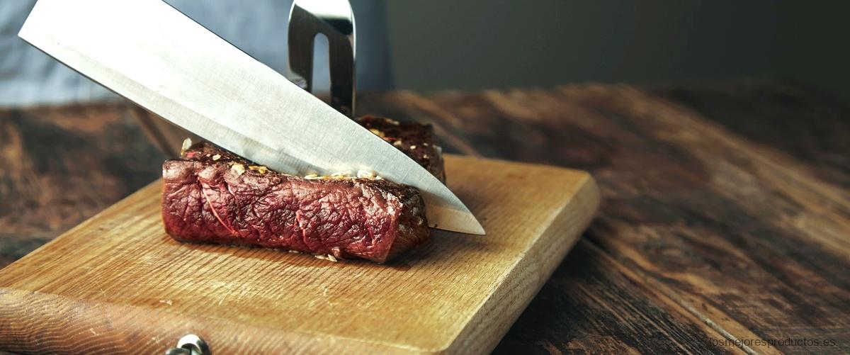 ¿Qué tipo de cuchillo se recomienda para cortar carne?