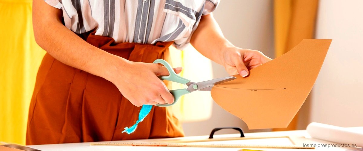Renueva tu espacio de costura con los muebles para máquinas de coser Refrey