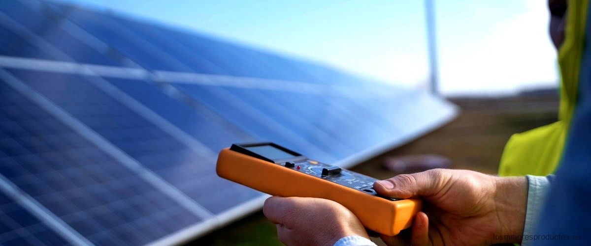¿Cómo funciona el regulador de carga solar?