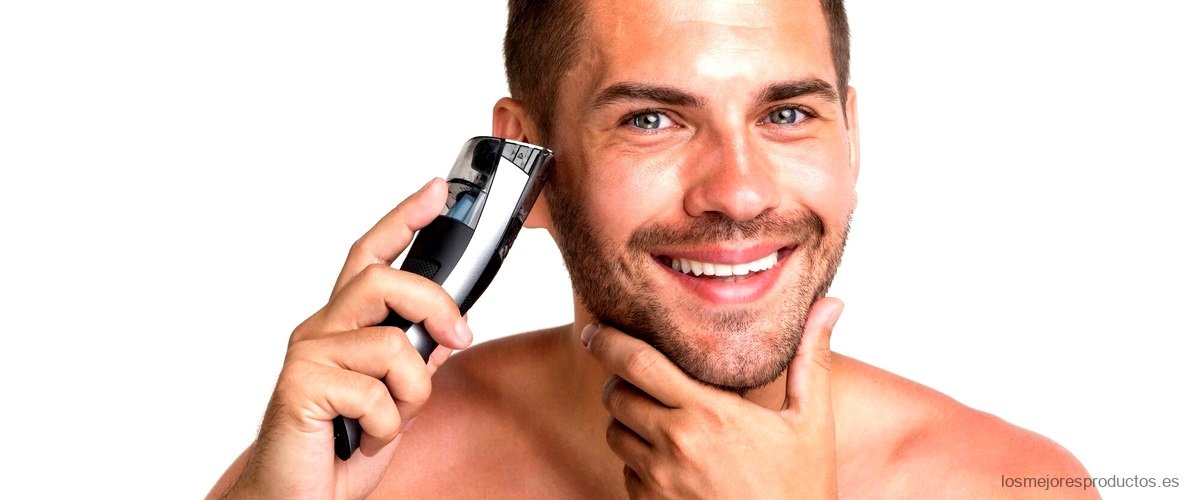 ¿Cómo se afeita con una máquina de afeitar?