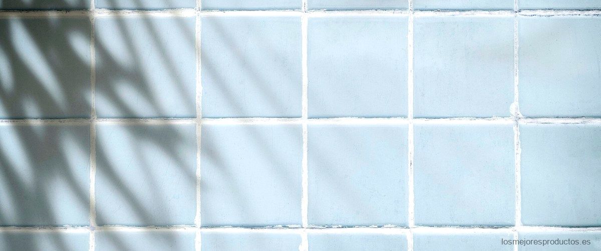 ¿Cuál es la diferencia entre azulejos y baldosas?