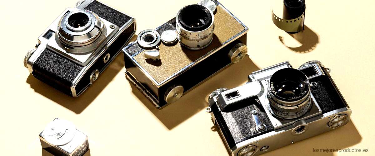 ¿Cuál es la diferencia entre una cámara analógica y una cámara digital?