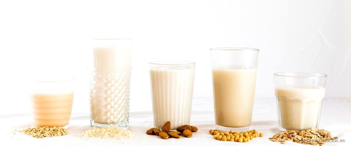 ¿Cuáles son los beneficios de consumir leche de avena?
