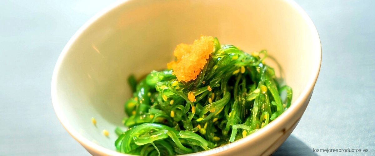¿Cuáles son los beneficios de la alga wakame?