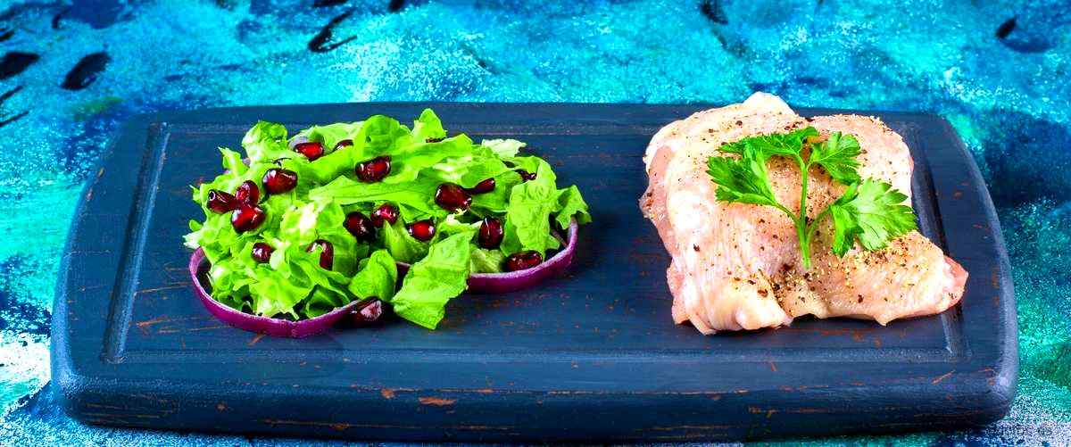 ¿Cuántas calorías tiene 100 g de atún en aceite de oliva?