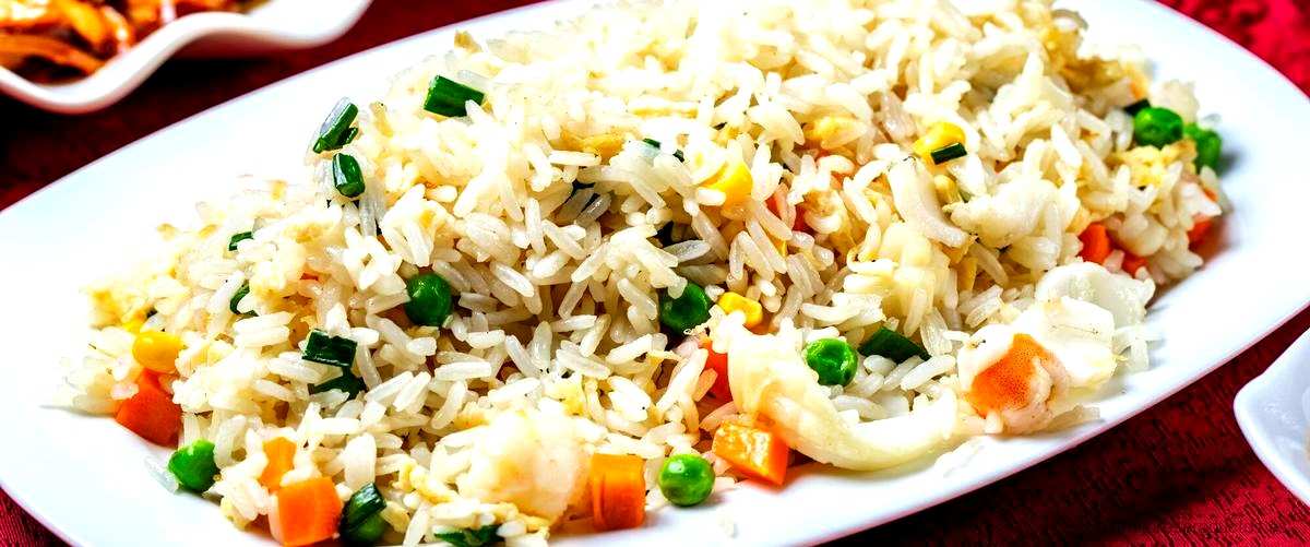 ¿Cuántas calorías tiene una taza de arroz de coliflor?
