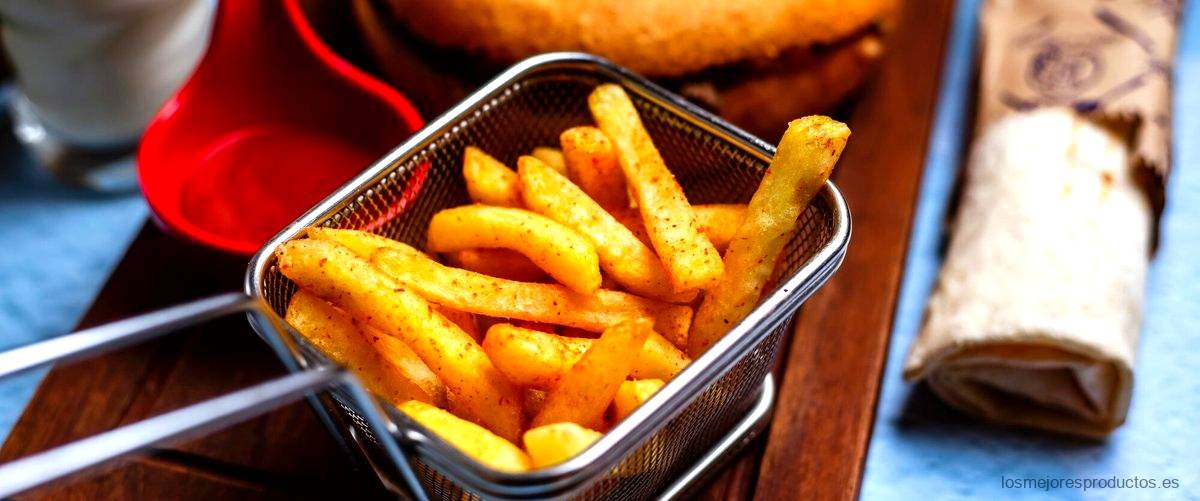 ¿Cuántas calorías tienen 100 gramos de patatas bravas?