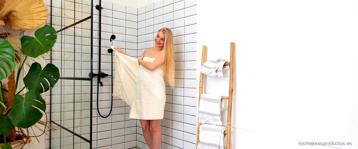 ¿Cuánto debe medir una mampara fija en una ducha?