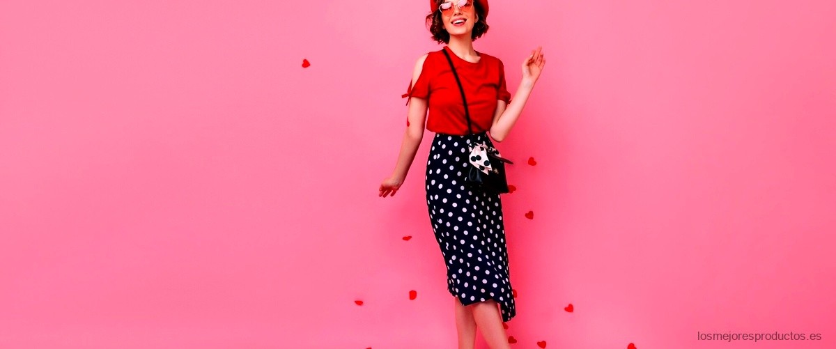 Falda rosa fucsia volantes Zara: Elegancia y estilo en una prenda única
